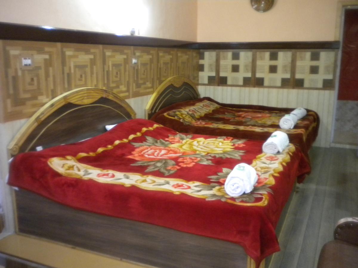 Blooming Dale Hotel Srīnagar المظهر الخارجي الصورة