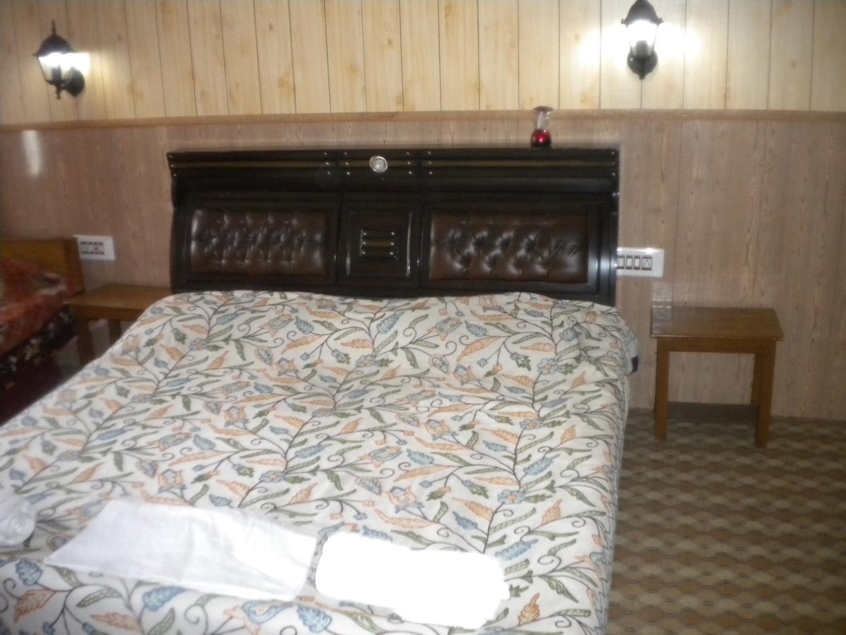 Blooming Dale Hotel Srīnagar المظهر الخارجي الصورة