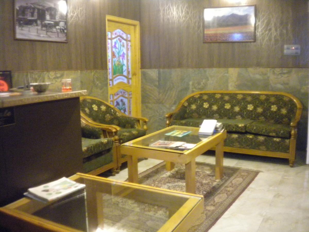 Blooming Dale Hotel Srīnagar المظهر الخارجي الصورة