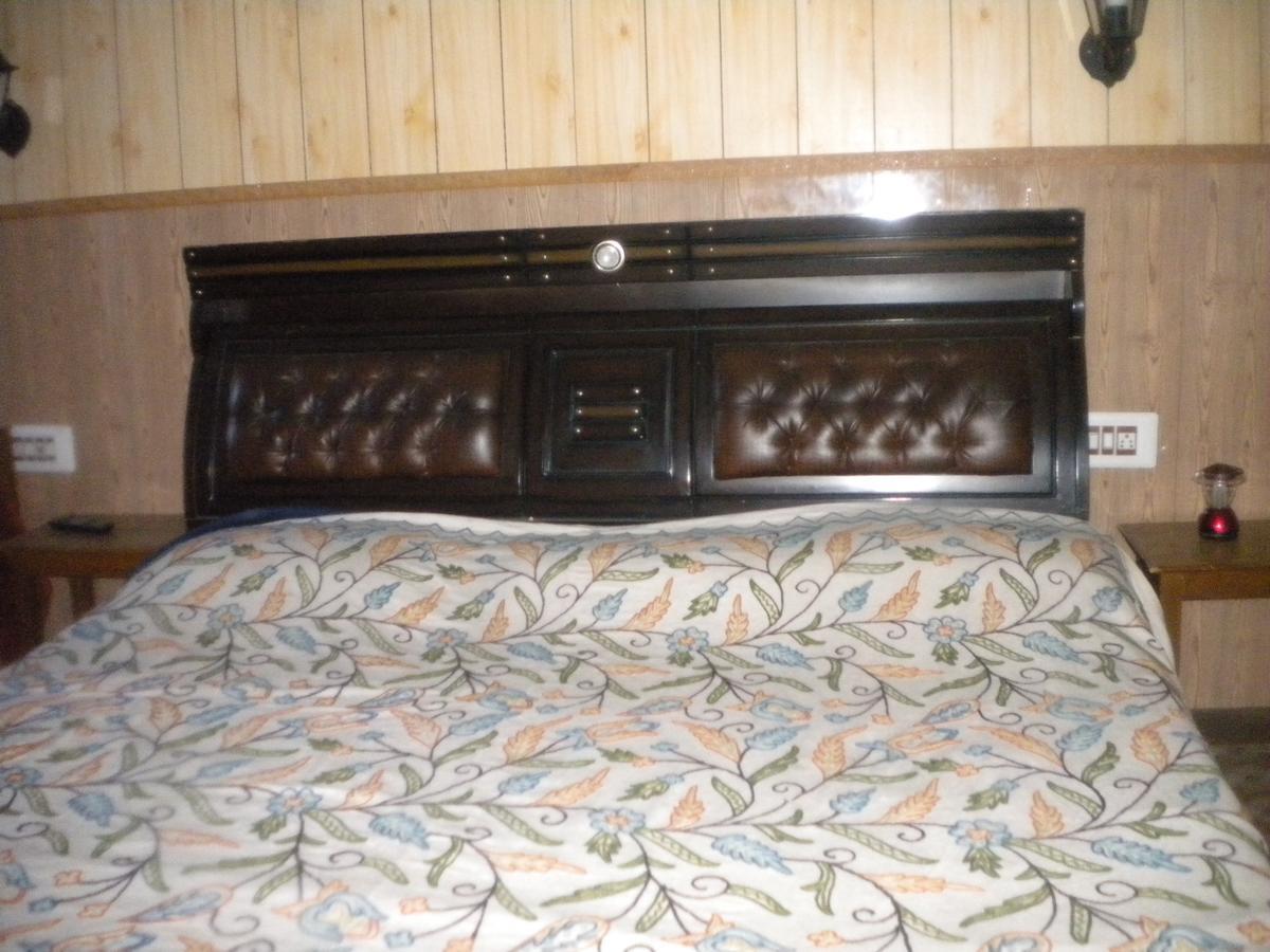 Blooming Dale Hotel Srīnagar المظهر الخارجي الصورة