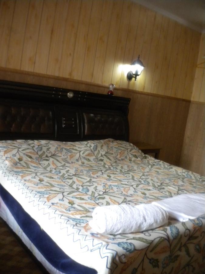 Blooming Dale Hotel Srīnagar المظهر الخارجي الصورة