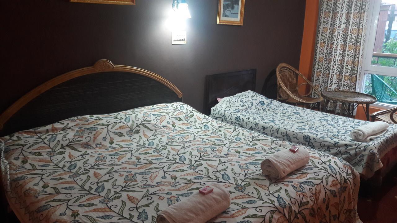 Blooming Dale Hotel Srīnagar المظهر الخارجي الصورة